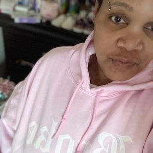 Meet your Posher, Lanetta